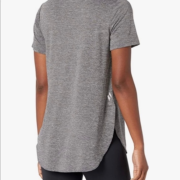 NWT Skechers Women's Godri Essential Tunic Top in Gray Size Small - Picture 2 of 10